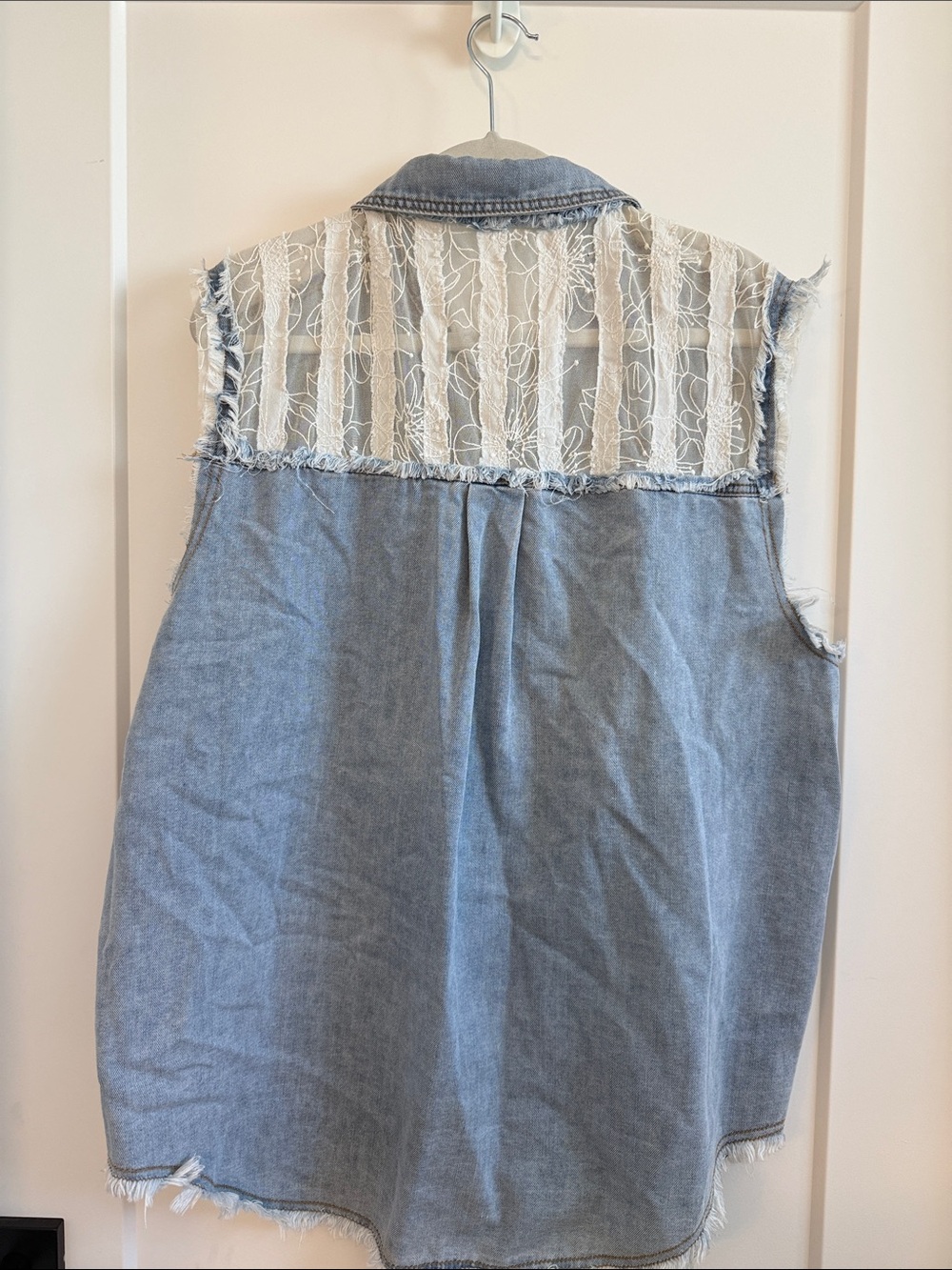 POL Distressed Patchwork Denim Vest with Lace and Embroidery - Picture 3 of 6